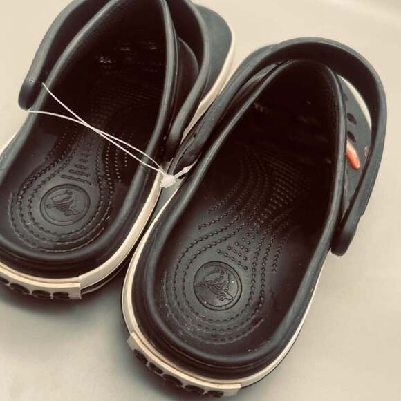 Crocs Crocband Clog Black with White Trim - Picture 3 of 3